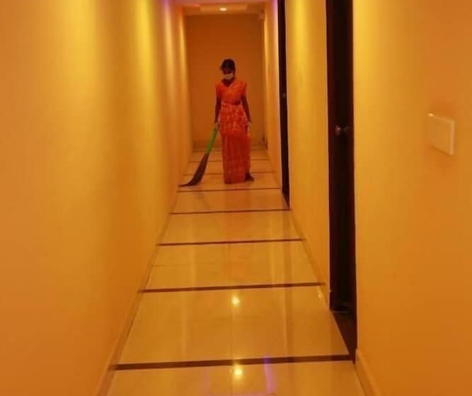 호텔 Cnr Residency