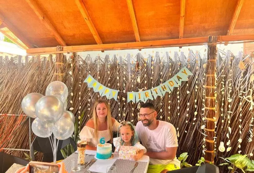 پانسیون Manta Stay Thoddoo, Maldives