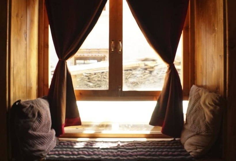 膳宿费 Tibetanstyle Courtyard