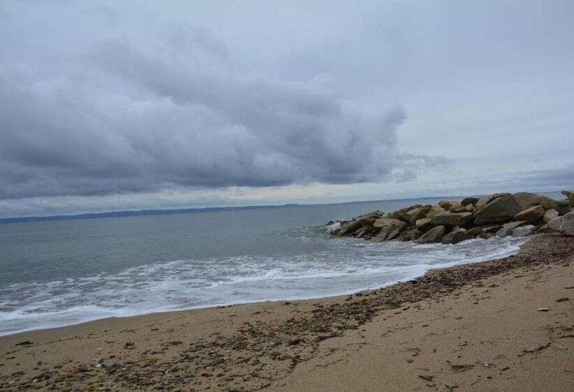 Royalty Suites Seaside