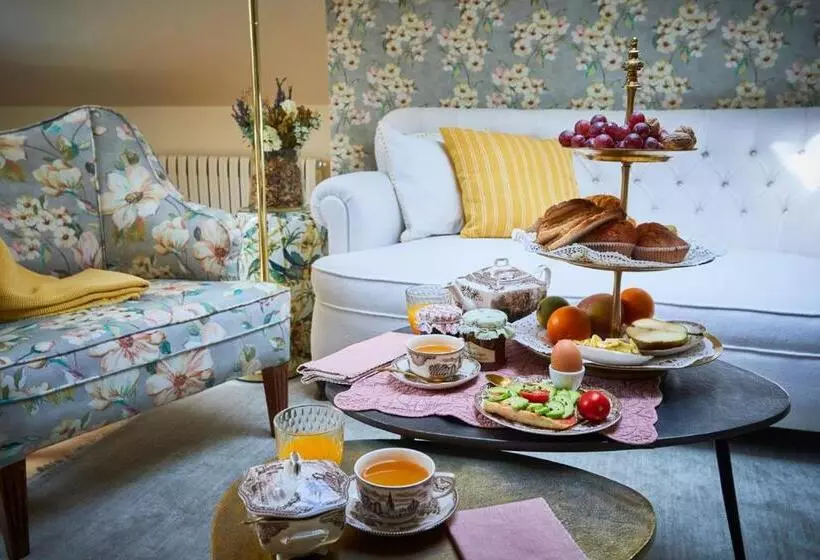 هتل Helguera Palacio Boutique & Antique