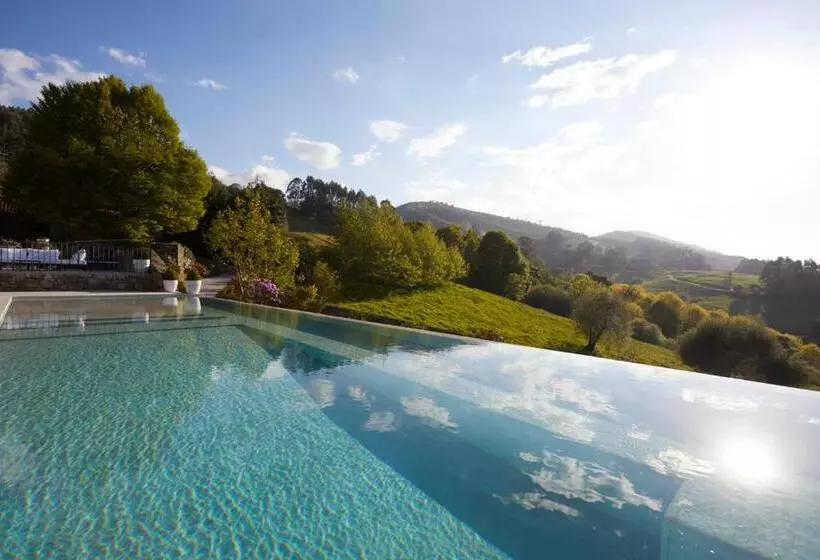 هتل Helguera Palacio Boutique & Antique