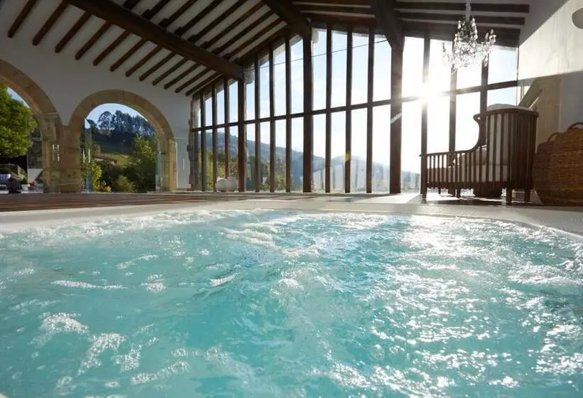 هتل Helguera Palacio Boutique & Antique