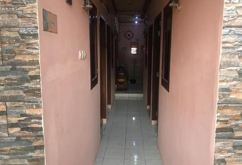 בית מלון כפרי Koolkost Syariah Near Pelabuhan Tanjung Priok