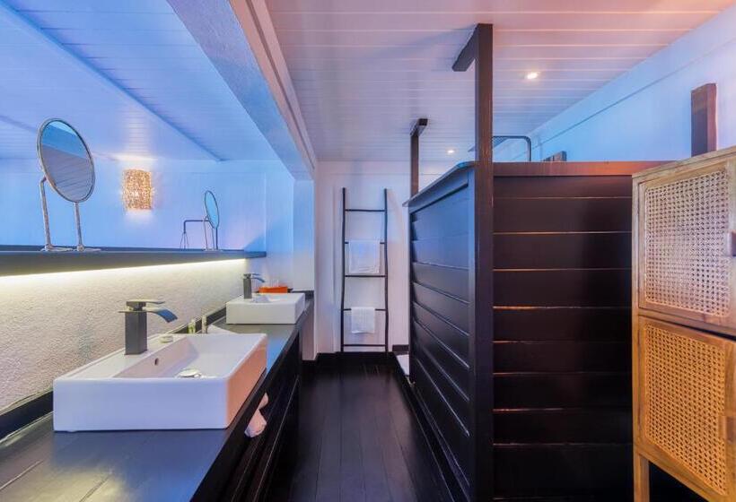 هتل Love Boutique