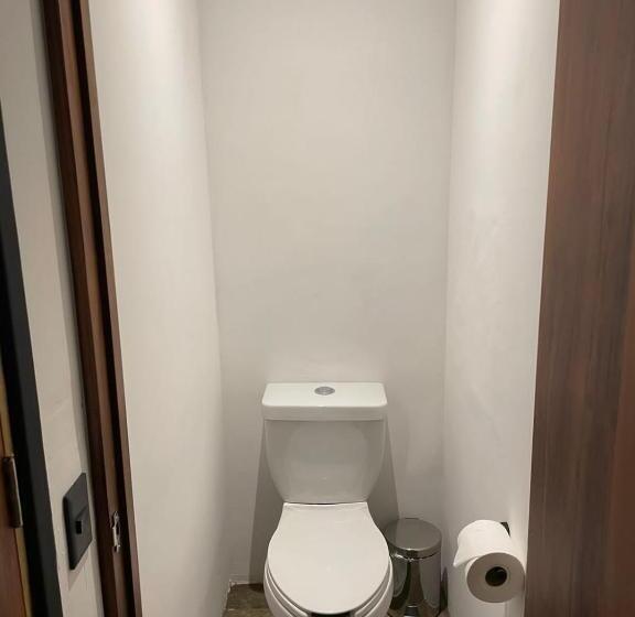 هتل Oxú Solo Adultos