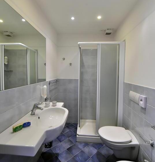 هتل Villa Elprado