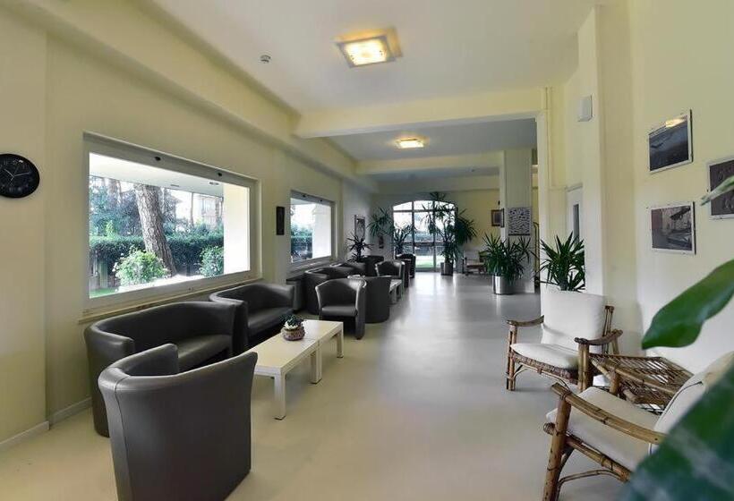 هتل Villa Elprado