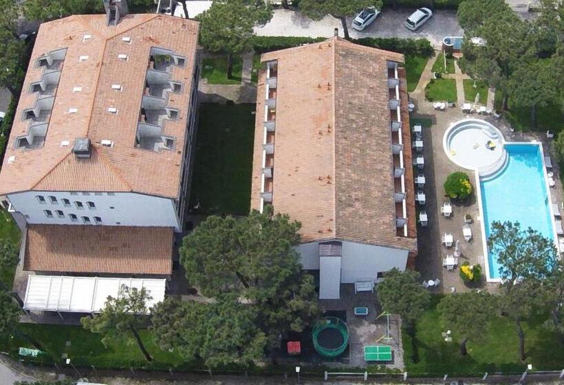 هتل Villa Elprado