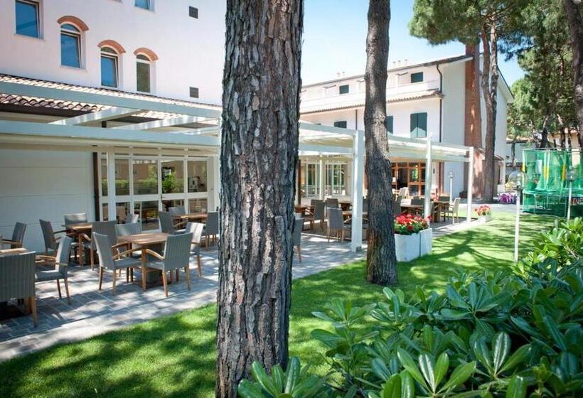 هتل Villa Elprado