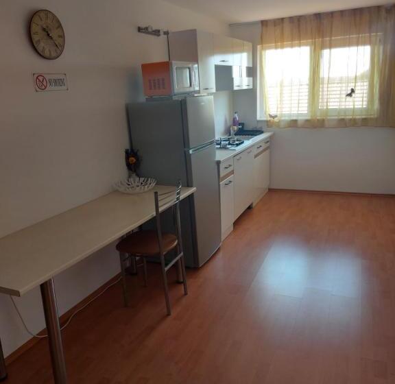 פנסיון Casa Eric