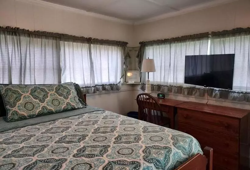 Serenity Motel