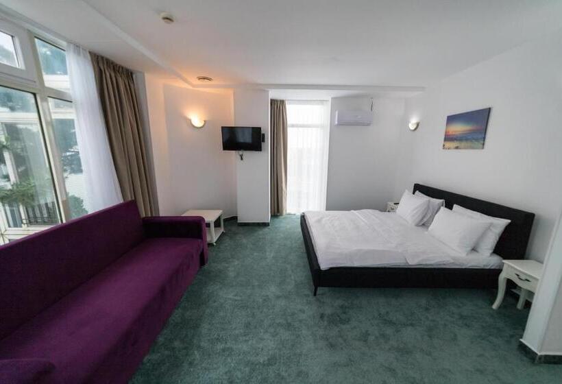 Avenue Palm On The Beach Avenue Hotels