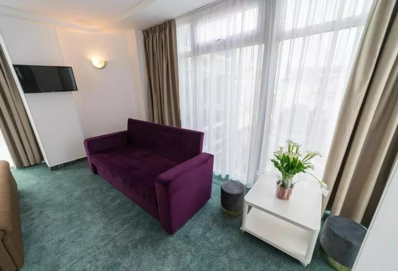 Avenue Palm On The Beach   Avenue Hotels