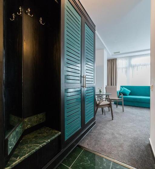 Avenue Palm On The Beach Avenue Hotels