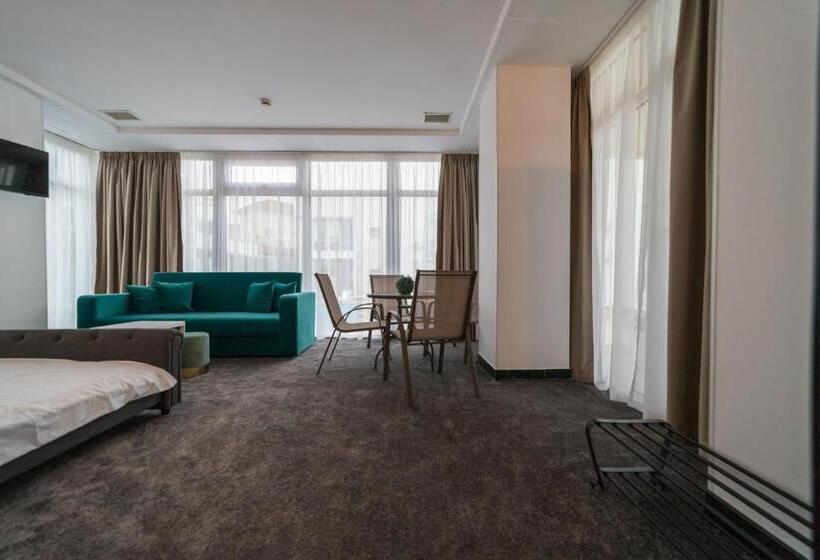 Avenue Palm On The Beach Avenue Hotels