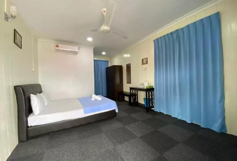 Hotelli Oyo 90230 Dh Residence