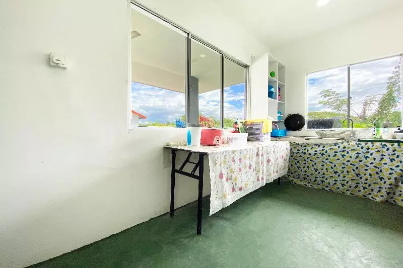 Hotelli Oyo 90230 Dh Residence