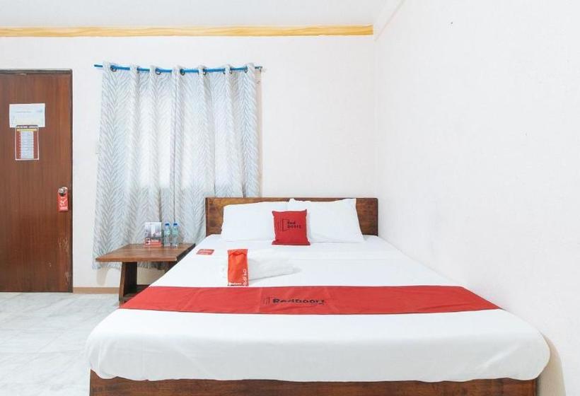 فندق Reddoorz Hostel At Megans Paradisio Beach Resort