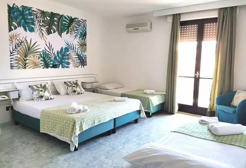 Hotelli Tea  Praia A Mare