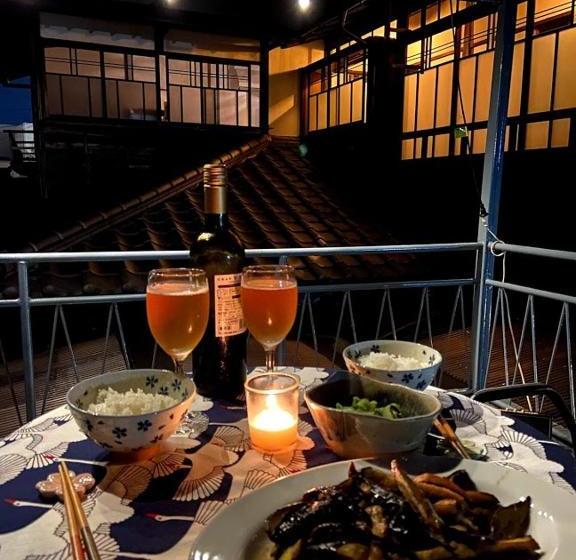 Пансион Okiya Guest House & Tapas Bar