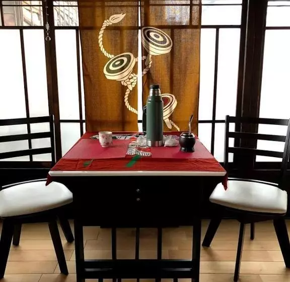 Majatalo Okiya Guest House & Tapas Bar