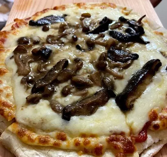 Majatalo Okiya Guest House & Tapas Bar