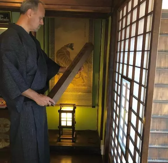 Majatalo Okiya Guest House & Tapas Bar