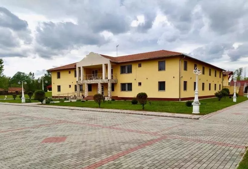 Hotelli Ligetalja Termál