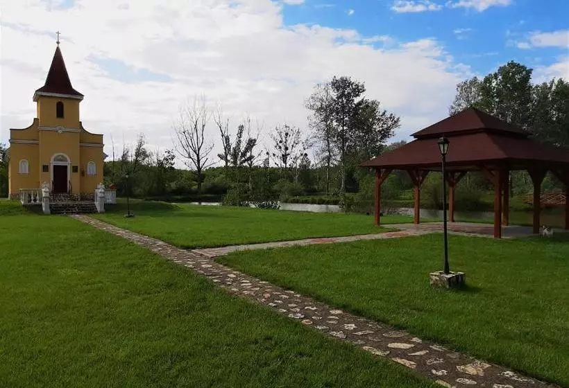 Hotelli Ligetalja Termál