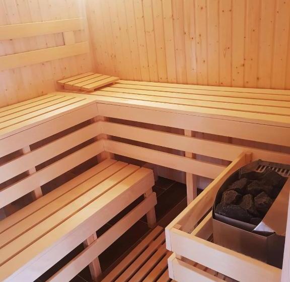 فندق Ligetalja Termál