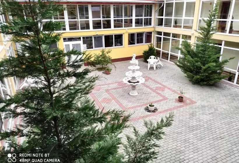 Hotelli Ligetalja Termál