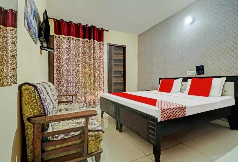 ホテル Oyo 37658 King Palace