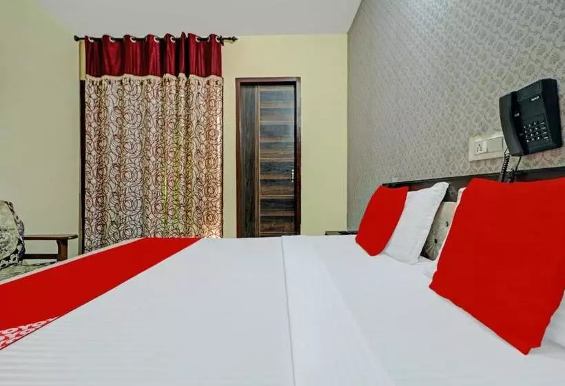 ホテル Oyo 37658 King Palace