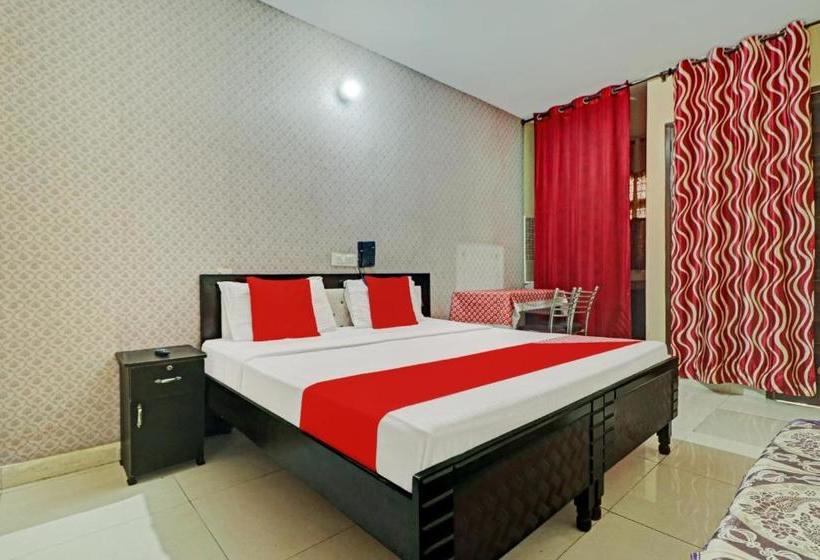 בית מלון כפרי Oyo 37658 King Palace