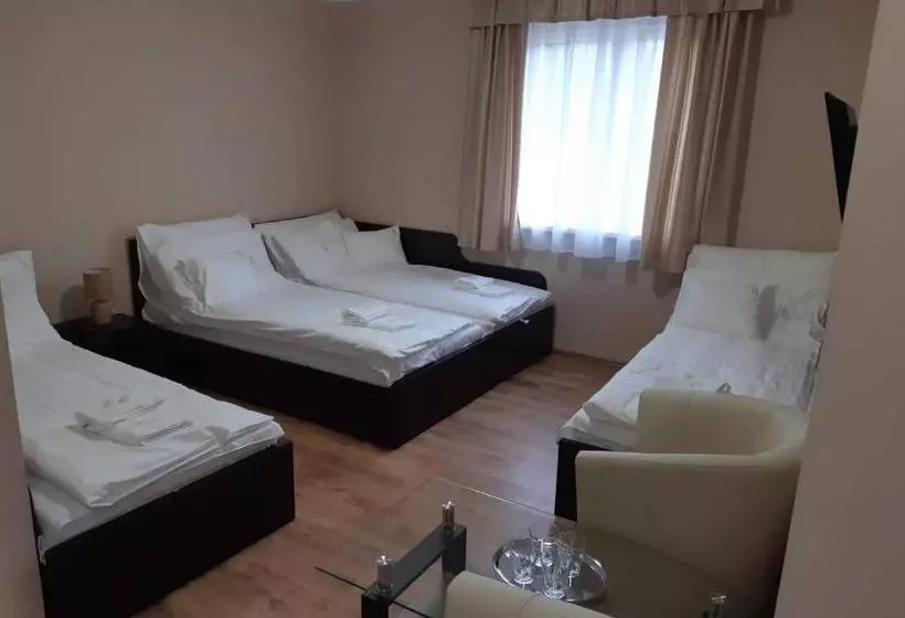 Retkeilymaja Pazonyi Fogadó és étterem