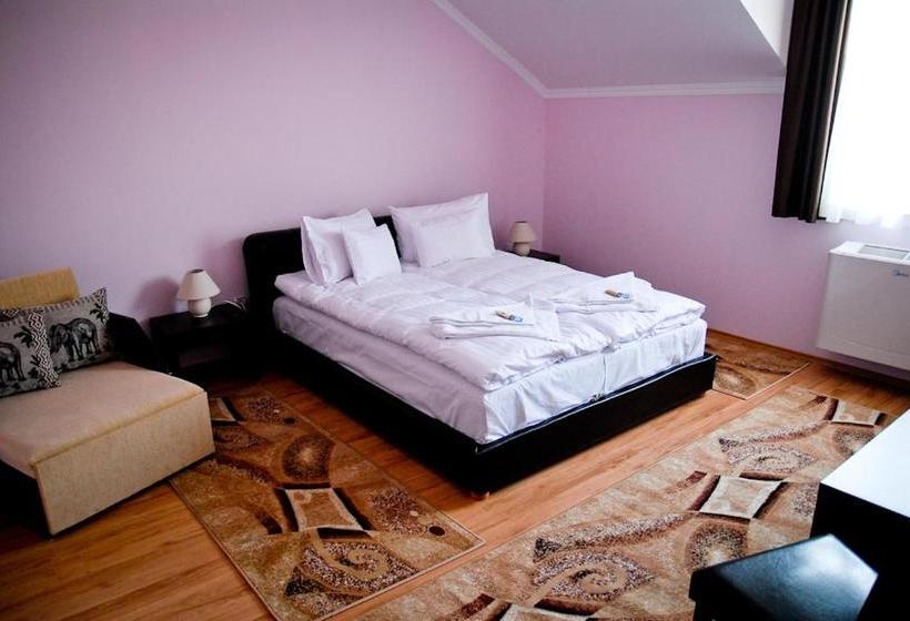 Общежитие Pazonyi Fogadó és étterem