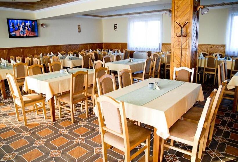 Общежитие Pazonyi Fogadó és étterem