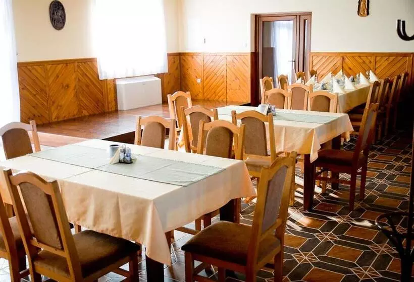 Retkeilymaja Pazonyi Fogadó és étterem