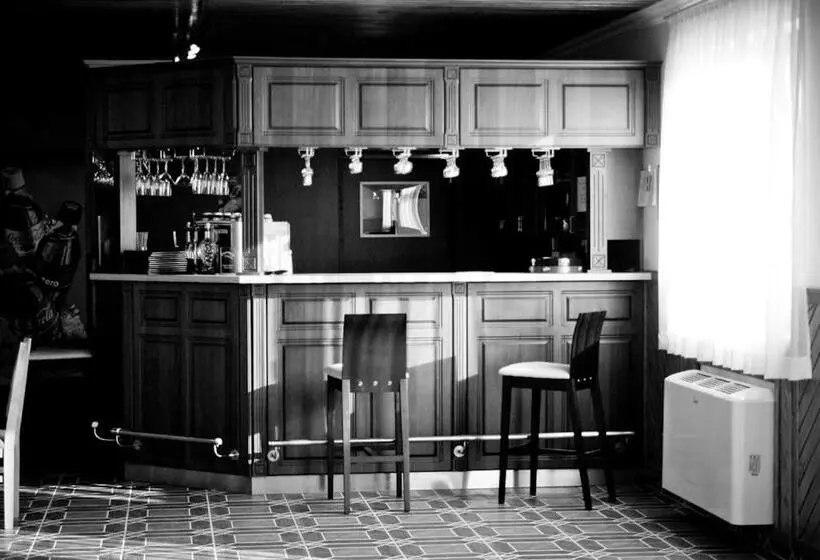 Retkeilymaja Pazonyi Fogadó és étterem