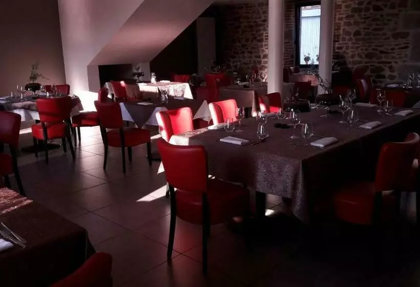 ベッドアンドブレックファースト Les Pierres Folles