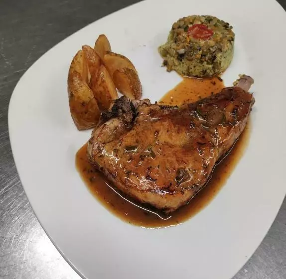 ベッドアンドブレックファースト Les Pierres Folles