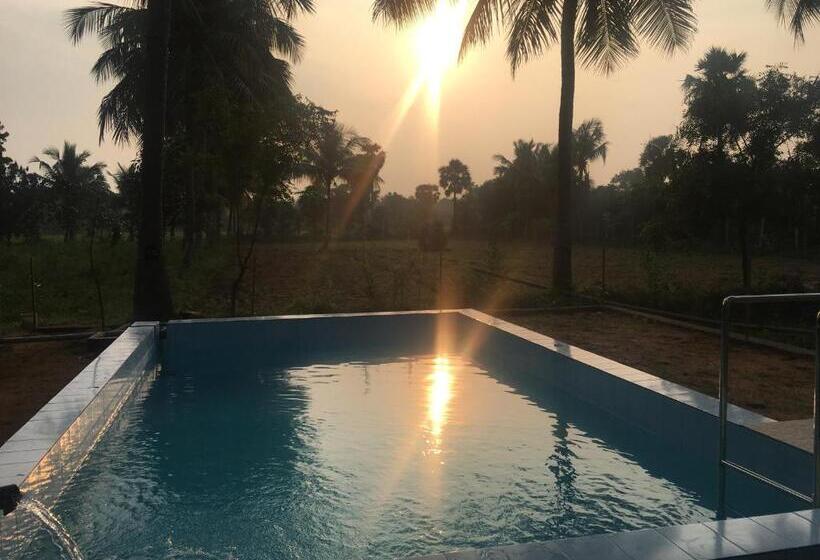 فندق Nannilam Organic Farm Stay