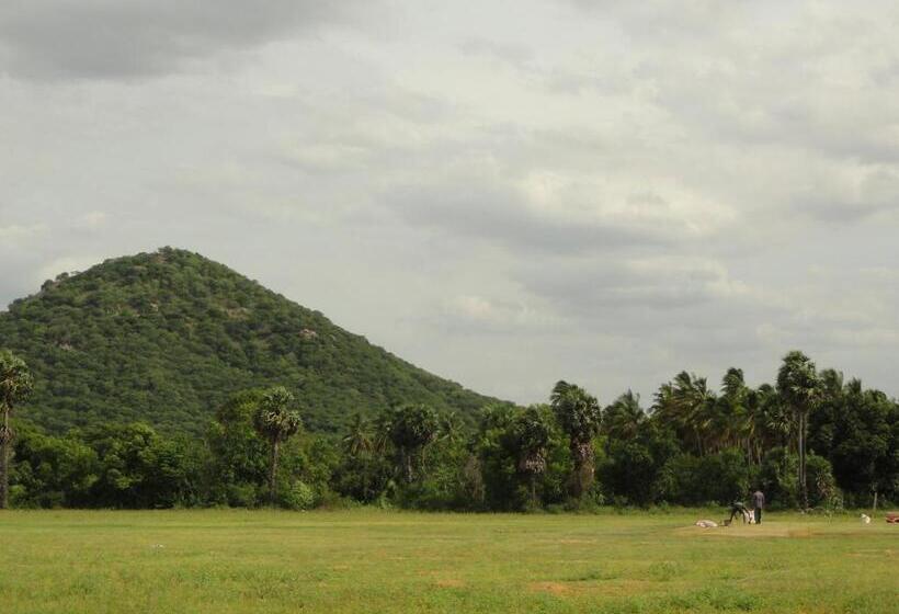 فندق Nannilam Organic Farm Stay