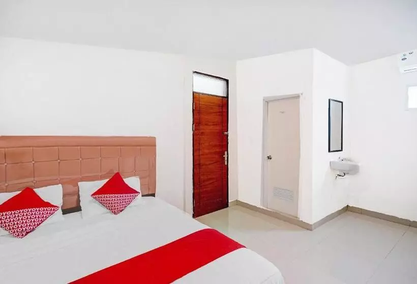 هتل Reddoorz At Jalan Stm Medan 2