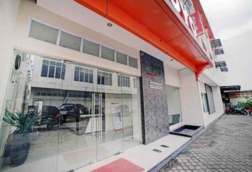 فندق Reddoorz At Jalan Stm Medan 2