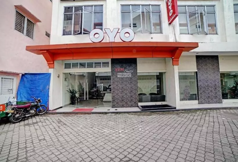 هتل Reddoorz At Jalan Stm Medan 2