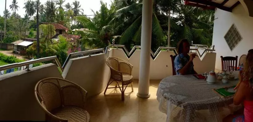 Majatalo Kabalana Design House Villa