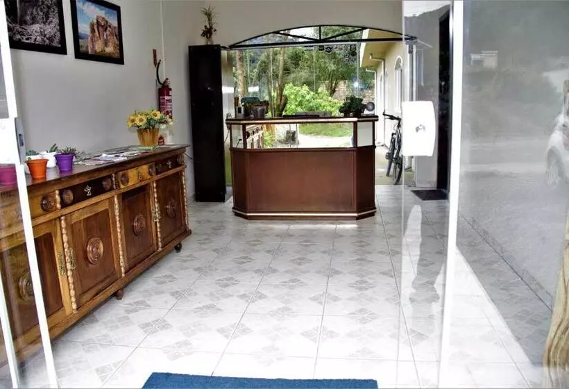 Majatalo Pousada Kaluana