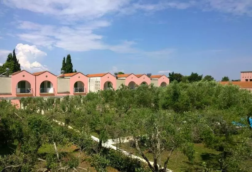 リゾートホテル Family Village Otranto